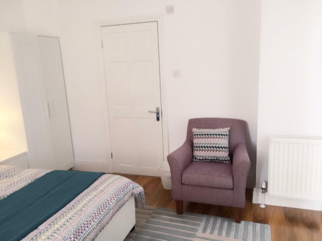 Abbey Wood Station Five Bedroom Self Contained House Екстер'єр фото